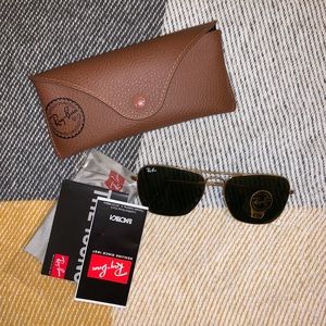 BRAND NEW RAY BAND AVIATOR SUNGLASSES